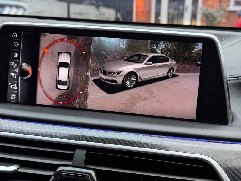BMW 7 SERIES
