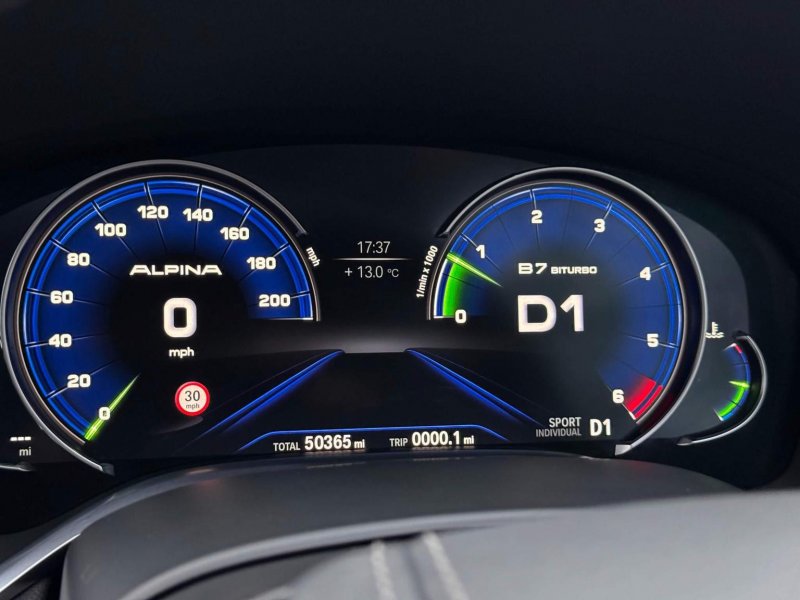 BMW 7 SERIES