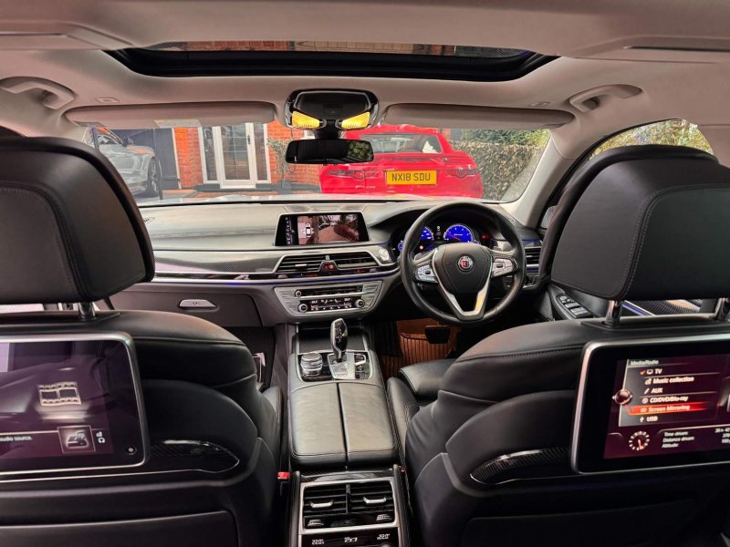 BMW 7 SERIES