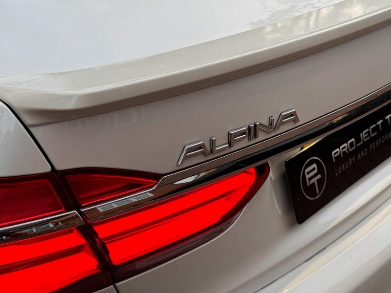 BMW 7 SERIES