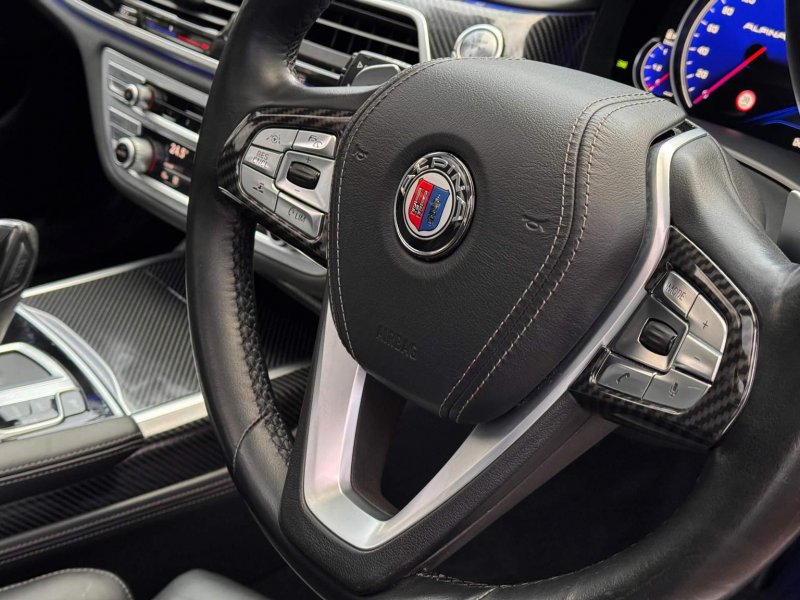 BMW 7 SERIES