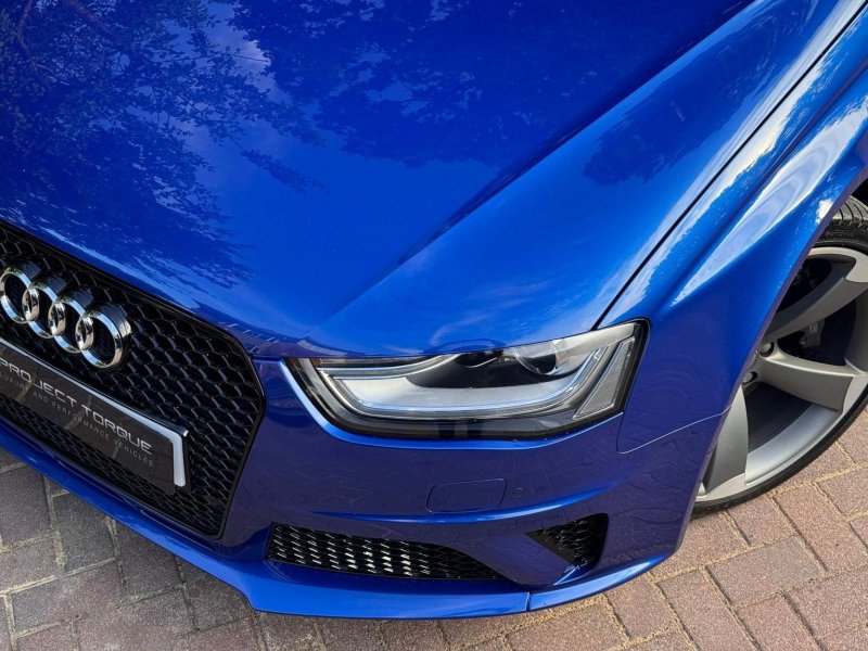 AUDI RS4