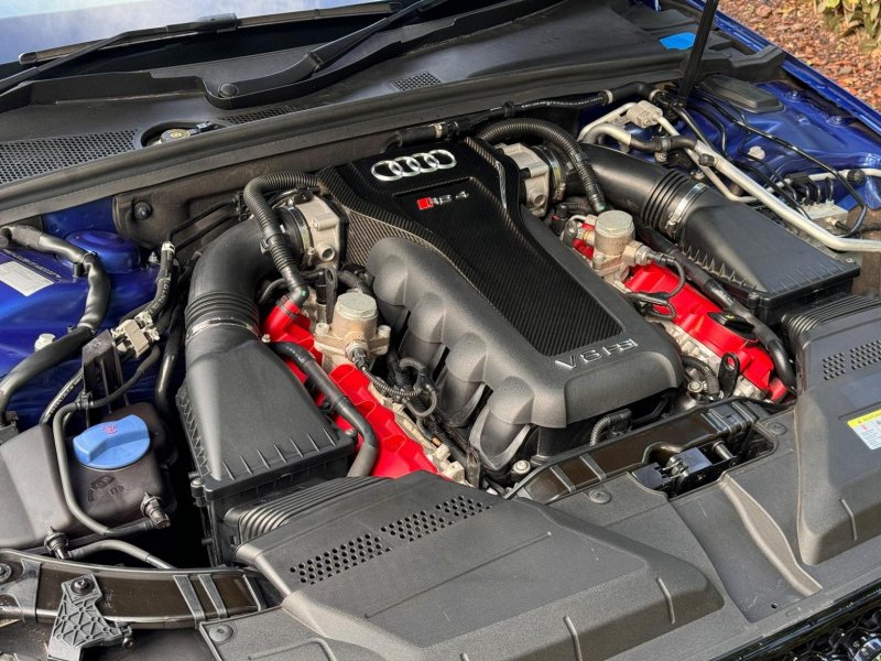 AUDI RS4