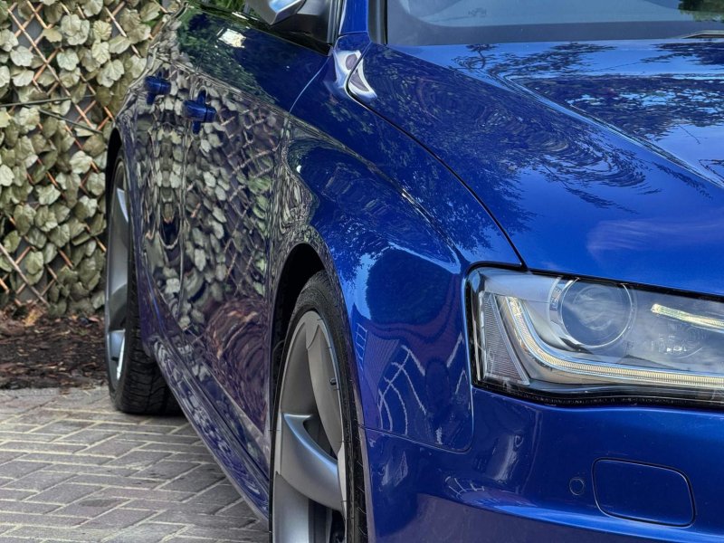AUDI RS4