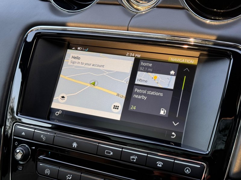 JAGUAR XJ