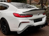 BMW 8 SERIES