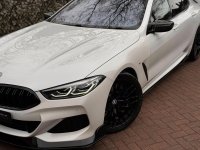 BMW 8 SERIES