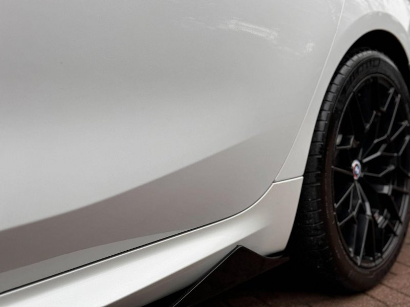 BMW 8 SERIES