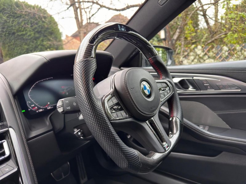 BMW 8 SERIES