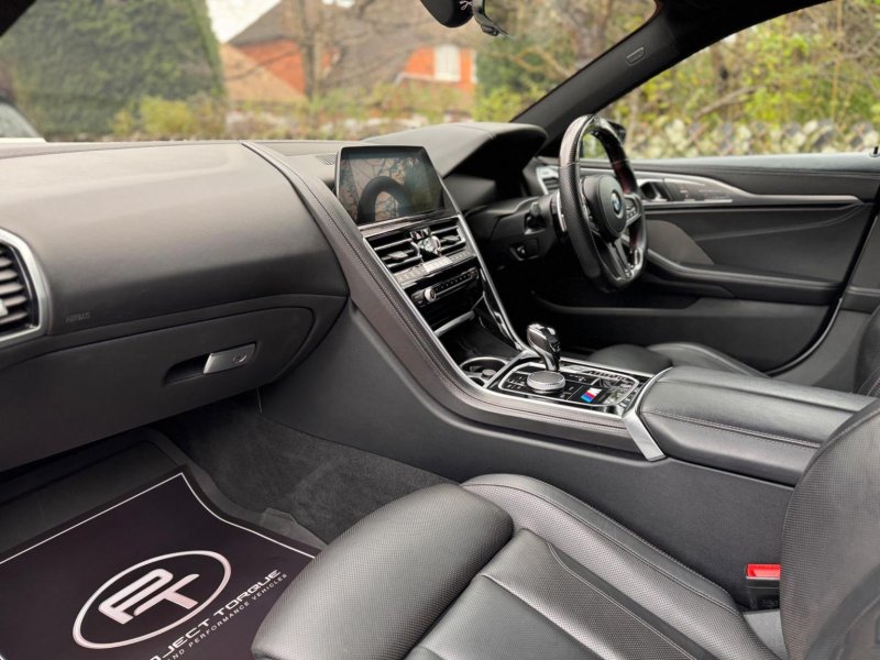 BMW 8 SERIES