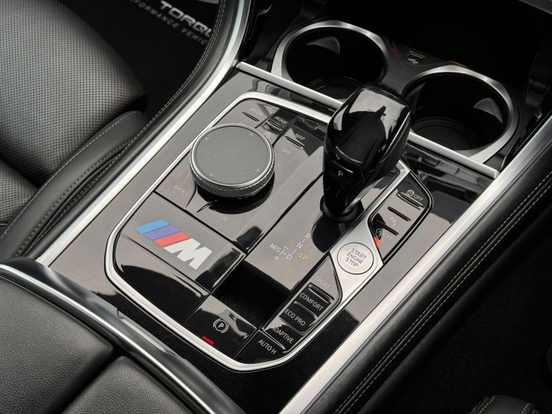 BMW 8 SERIES