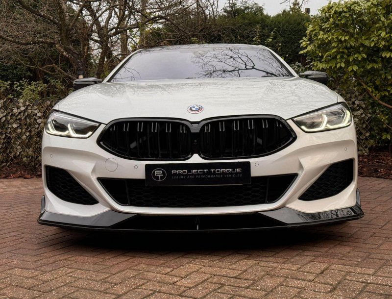 BMW 8 SERIES