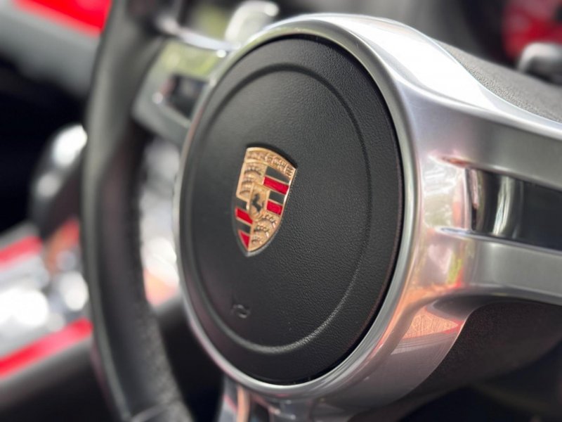 PORSCHE CAYMAN