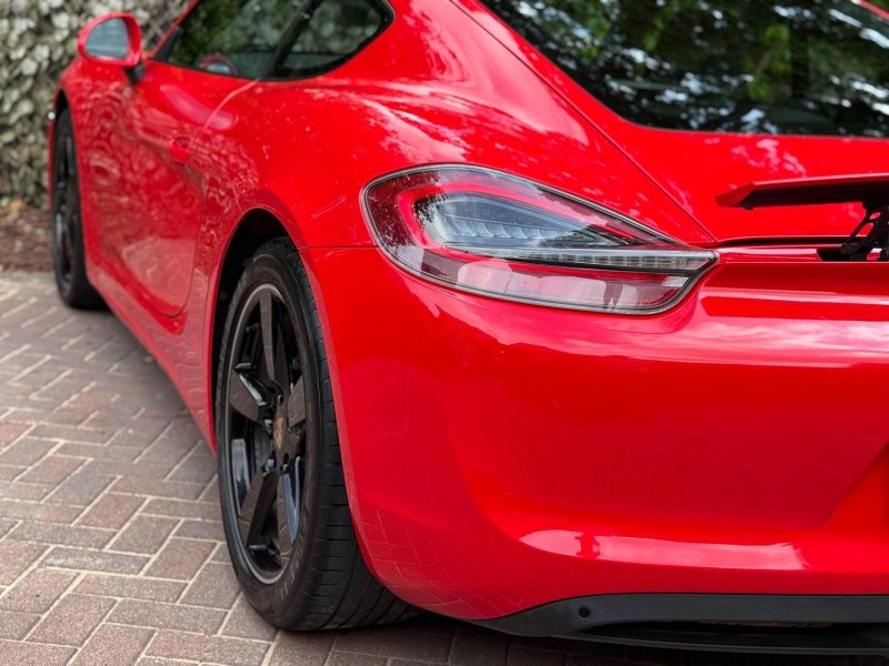 PORSCHE CAYMAN