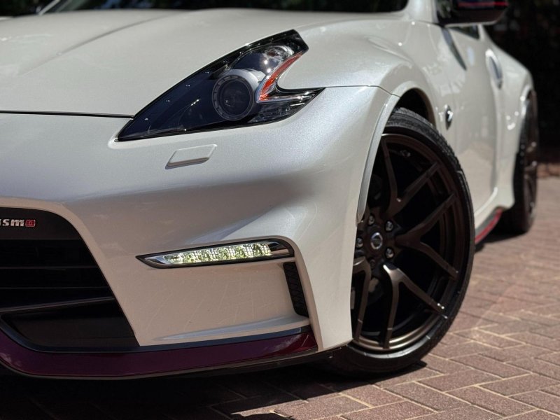 NISSAN 370Z