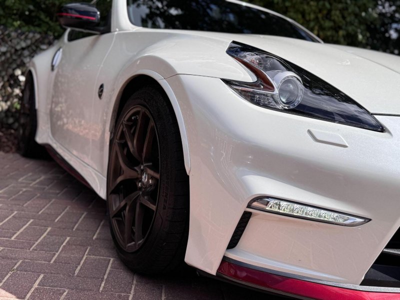 NISSAN 370Z