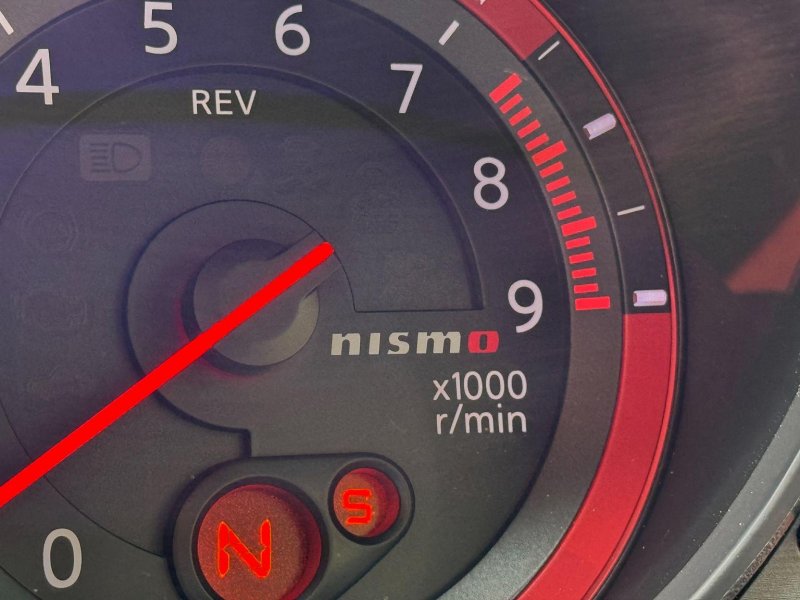 NISSAN 370Z