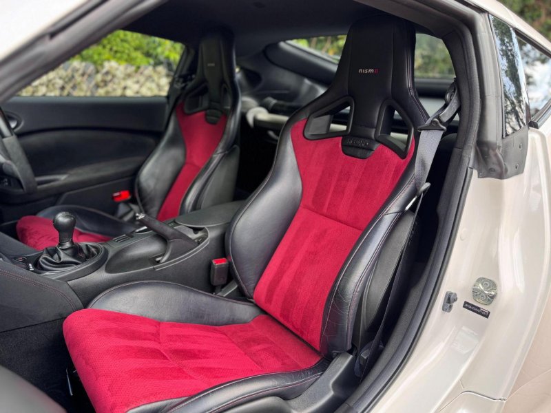 NISSAN 370Z
