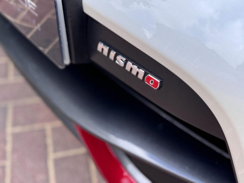NISSAN 370Z