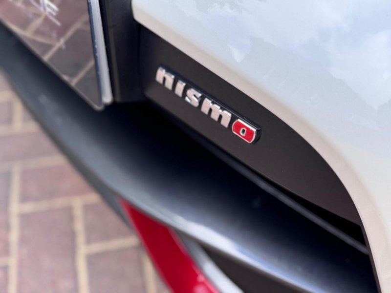 NISSAN 370Z