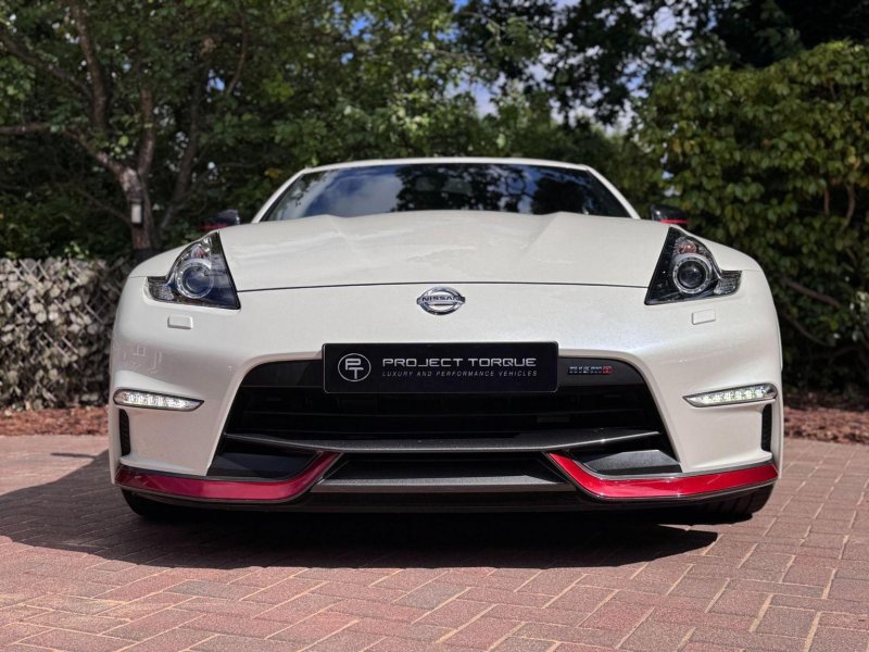 NISSAN 370Z