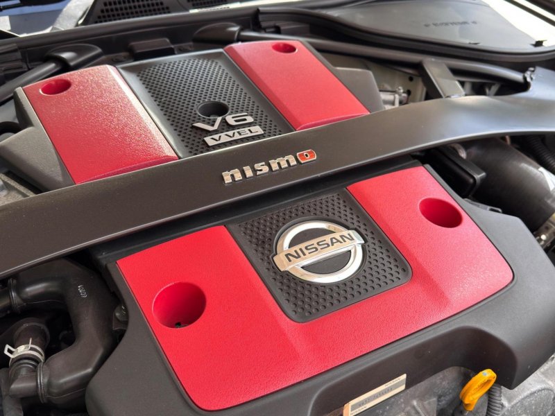NISSAN 370Z