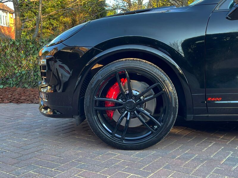 PORSCHE CAYENNE