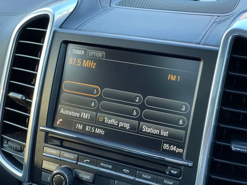 PORSCHE CAYENNE