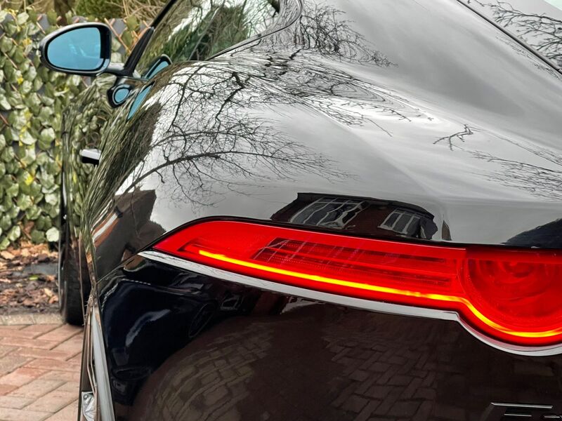 JAGUAR F-TYPE