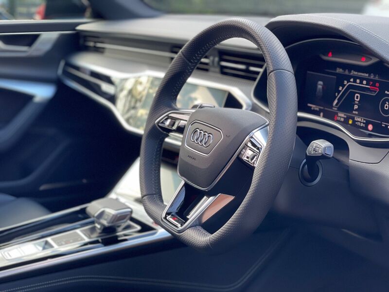 AUDI RS6