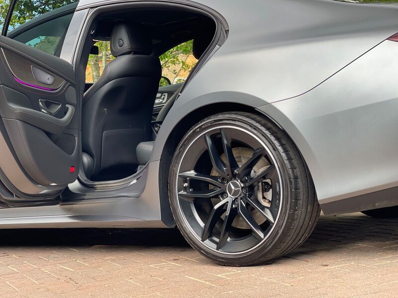 MERCEDES-BENZ CLS