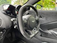 ASTON MARTIN VANTAGE