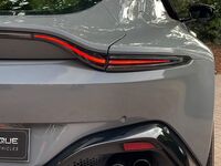 ASTON MARTIN VANTAGE