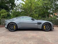 ASTON MARTIN VANTAGE