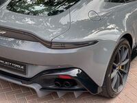ASTON MARTIN VANTAGE