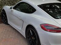 PORSCHE CAYMAN