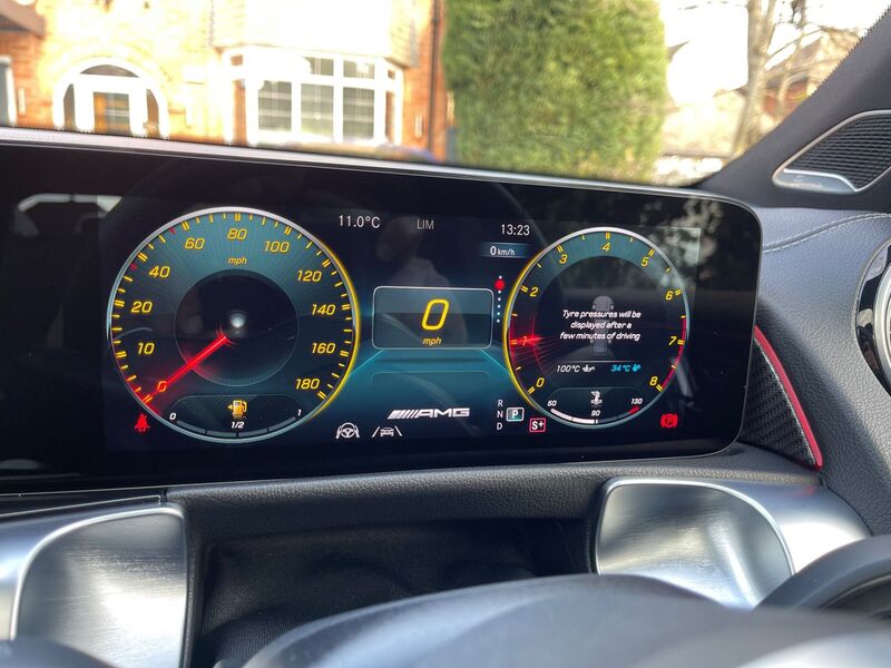 MERCEDES-BENZ GLB CLASS