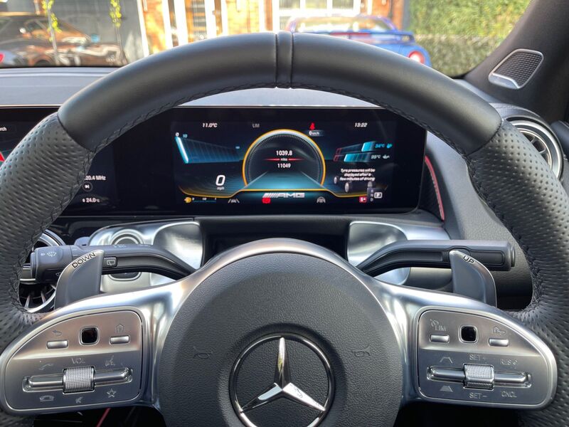 MERCEDES-BENZ GLB CLASS