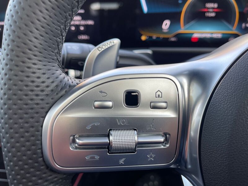 MERCEDES-BENZ GLB CLASS