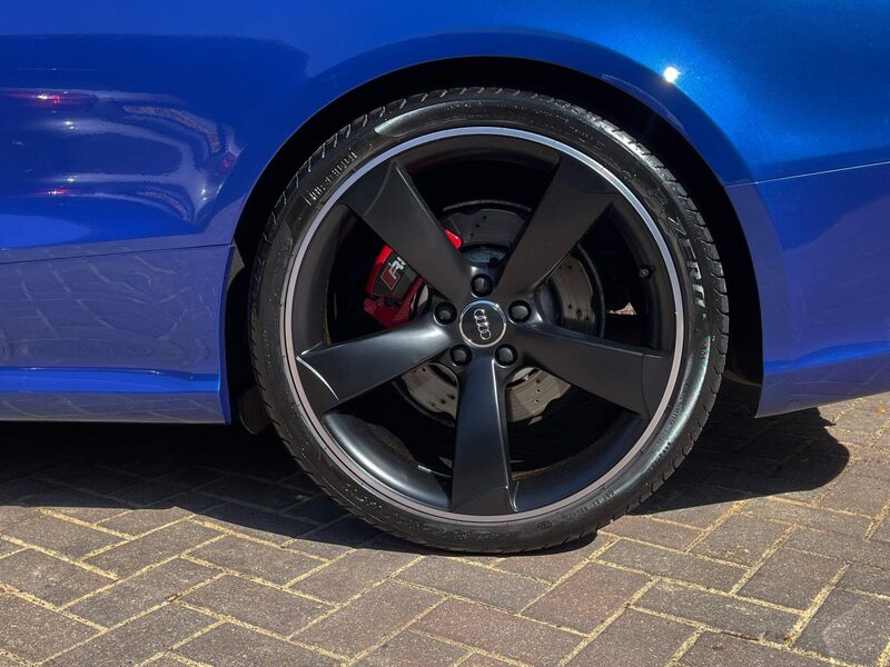 AUDI RS5