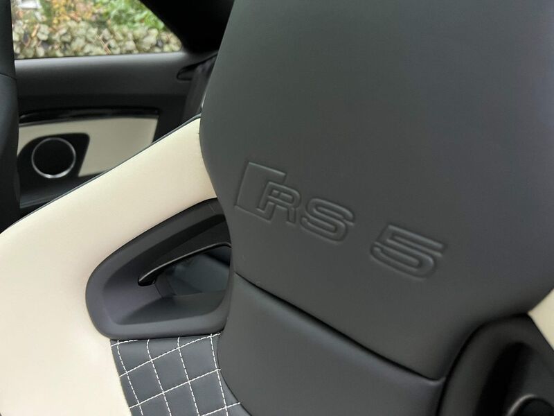 AUDI RS5