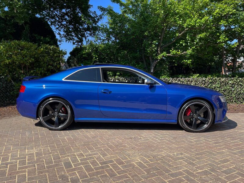 AUDI RS5