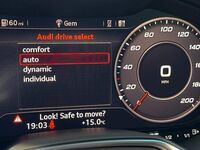 AUDI TT RS