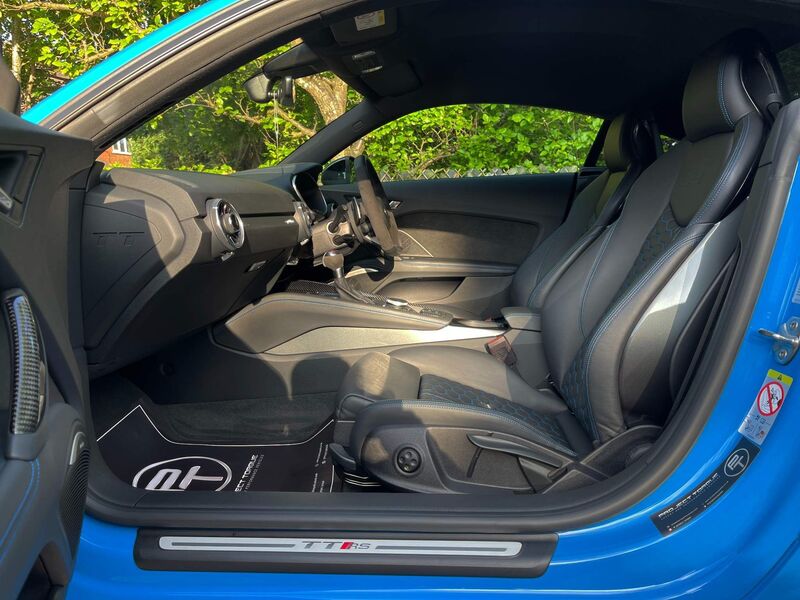 AUDI TT RS